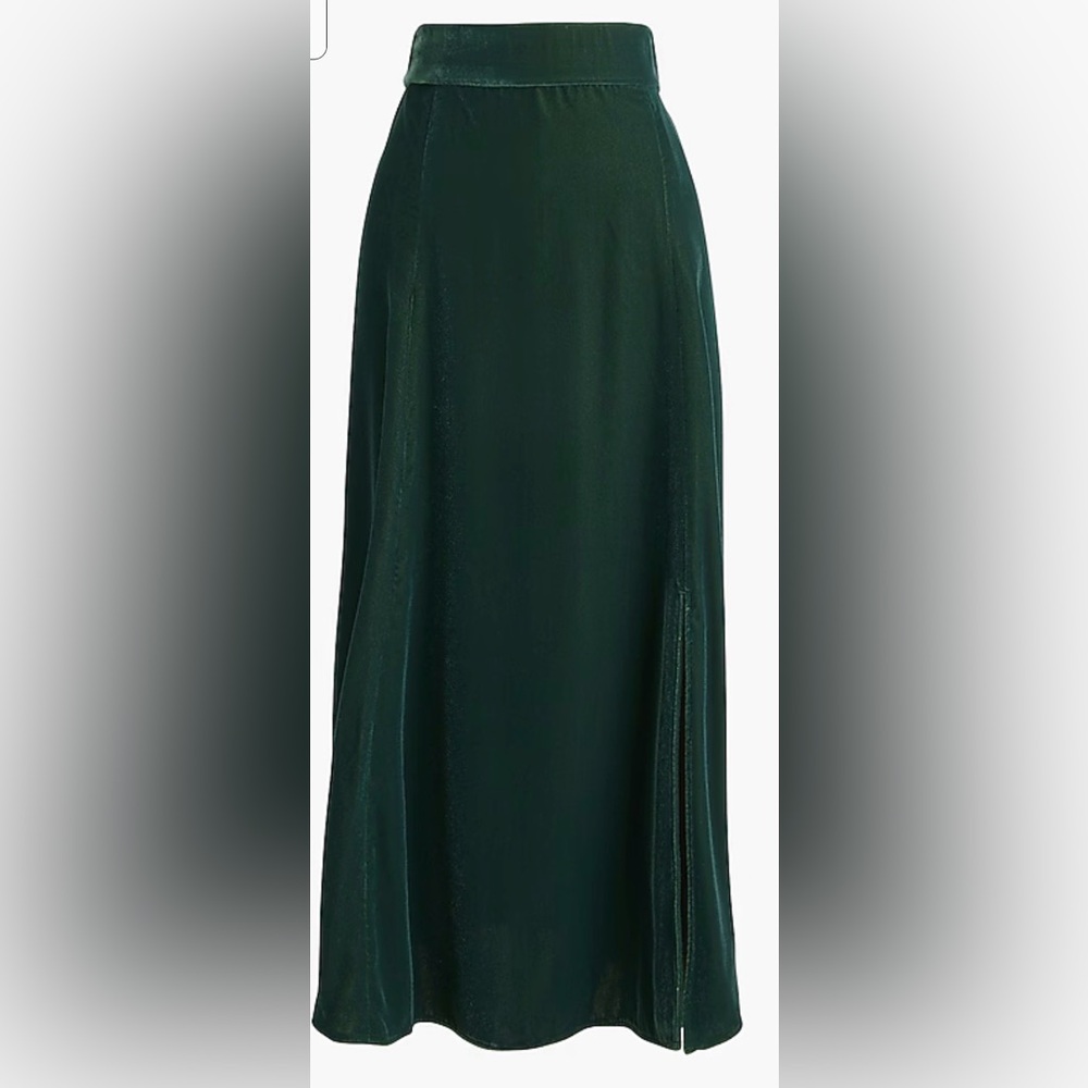 J. Crew dark forest green Velvet Midi Skirt. Elastic waist. Size MP. NWT.